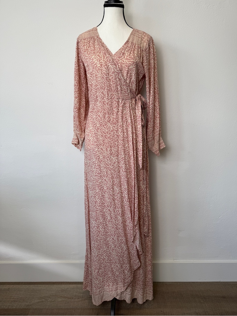 Natalie Martin Size XS Pink / Cream Floral Wrap Long Sleeve Maxi Dress